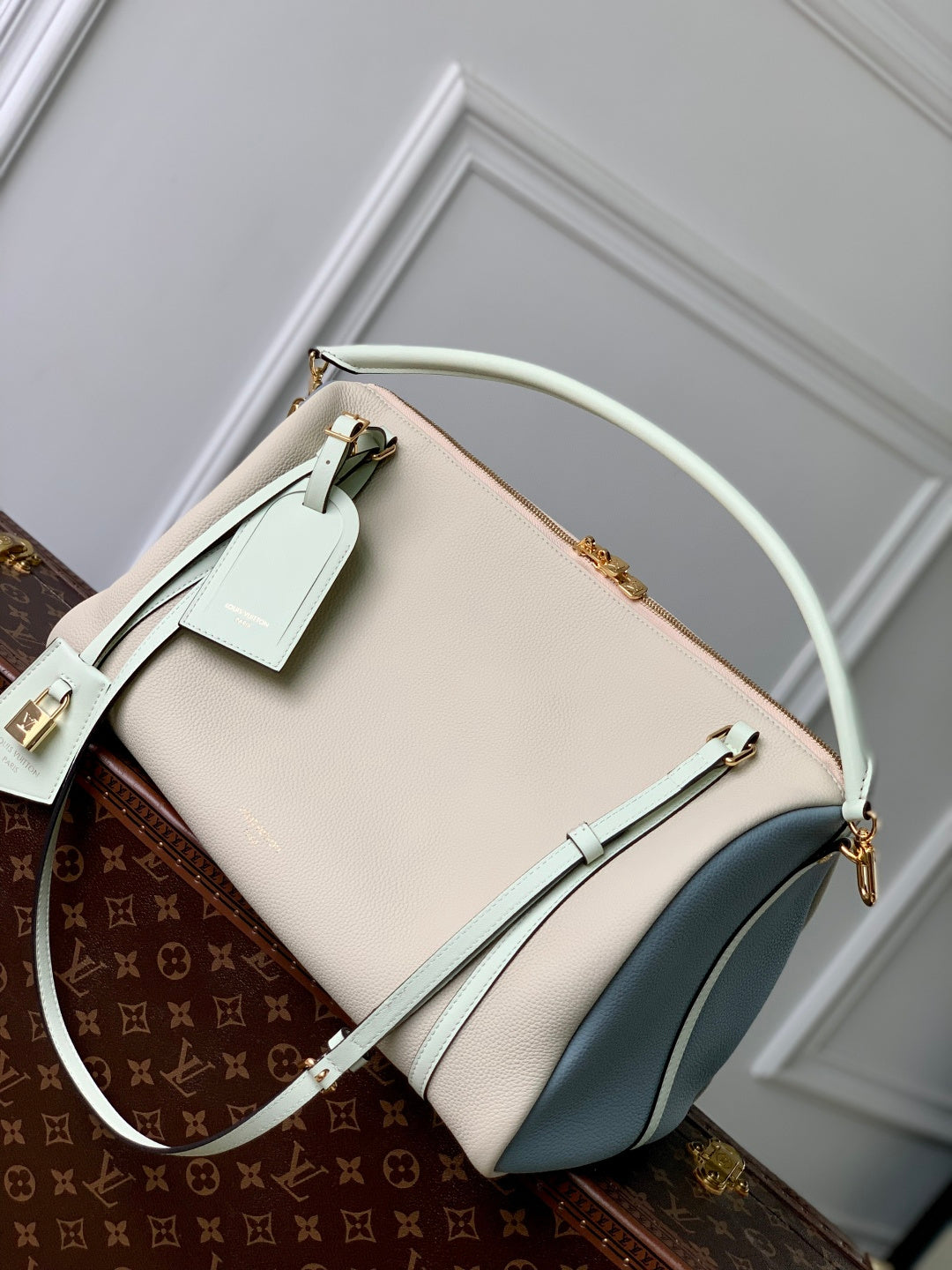 Louis Vuitton M13668 Milkshake White - Fall/Winter 2025 Collection