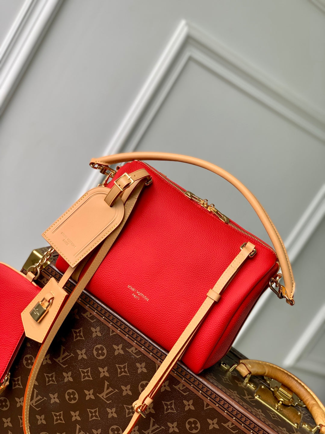Louis Vuitton M13667 Red Handbag - Fall/Winter 2025 Collection