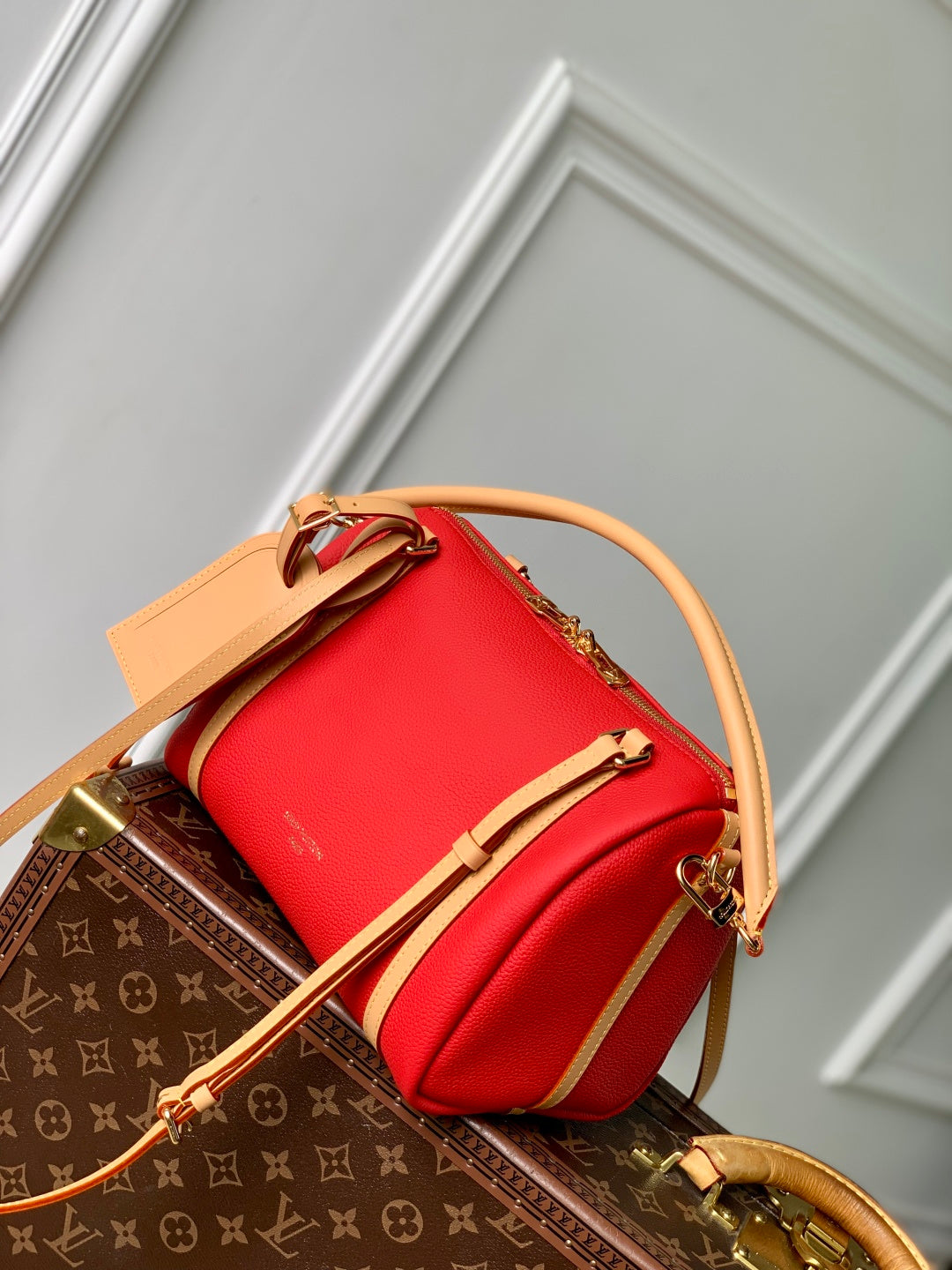Louis Vuitton M13667 Red Handbag - Fall/Winter 2025 Collection