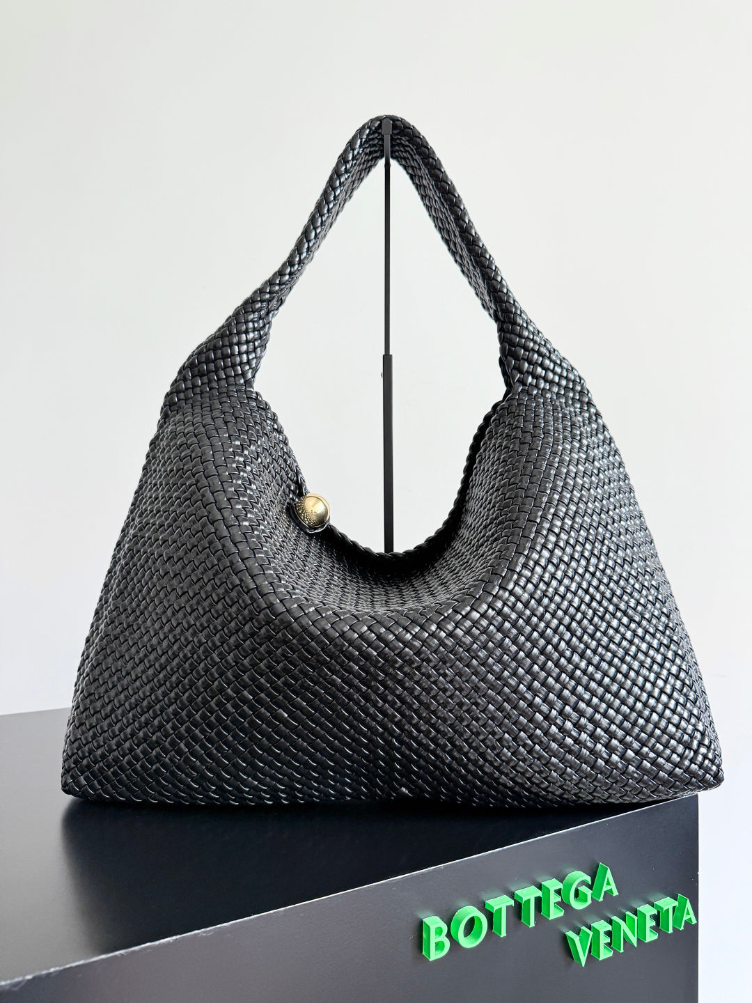 Bottega Veneta Large Tosca Baci Baci Handbag - Elegant Triangular Design