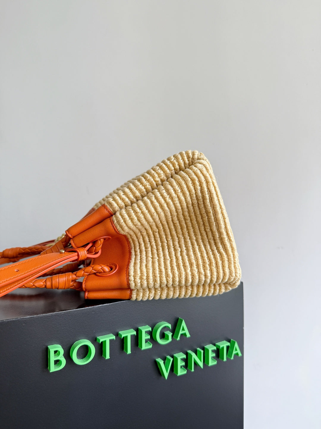 Bottega Veneta Raffia Bag - Sophisticated Summer Accessory