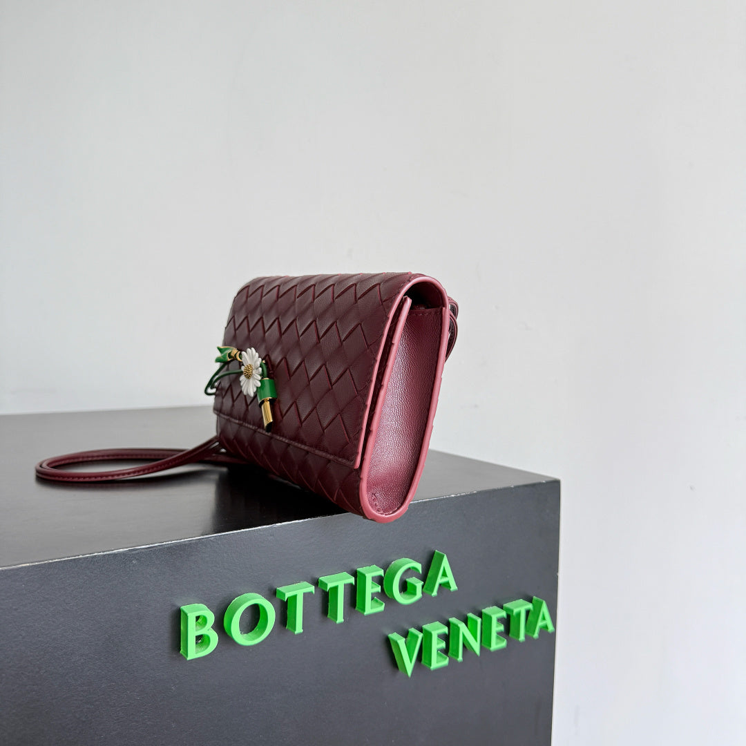 Bottega Veneta Little Daisy Andiamo Crossbody Bag in Barrow Red