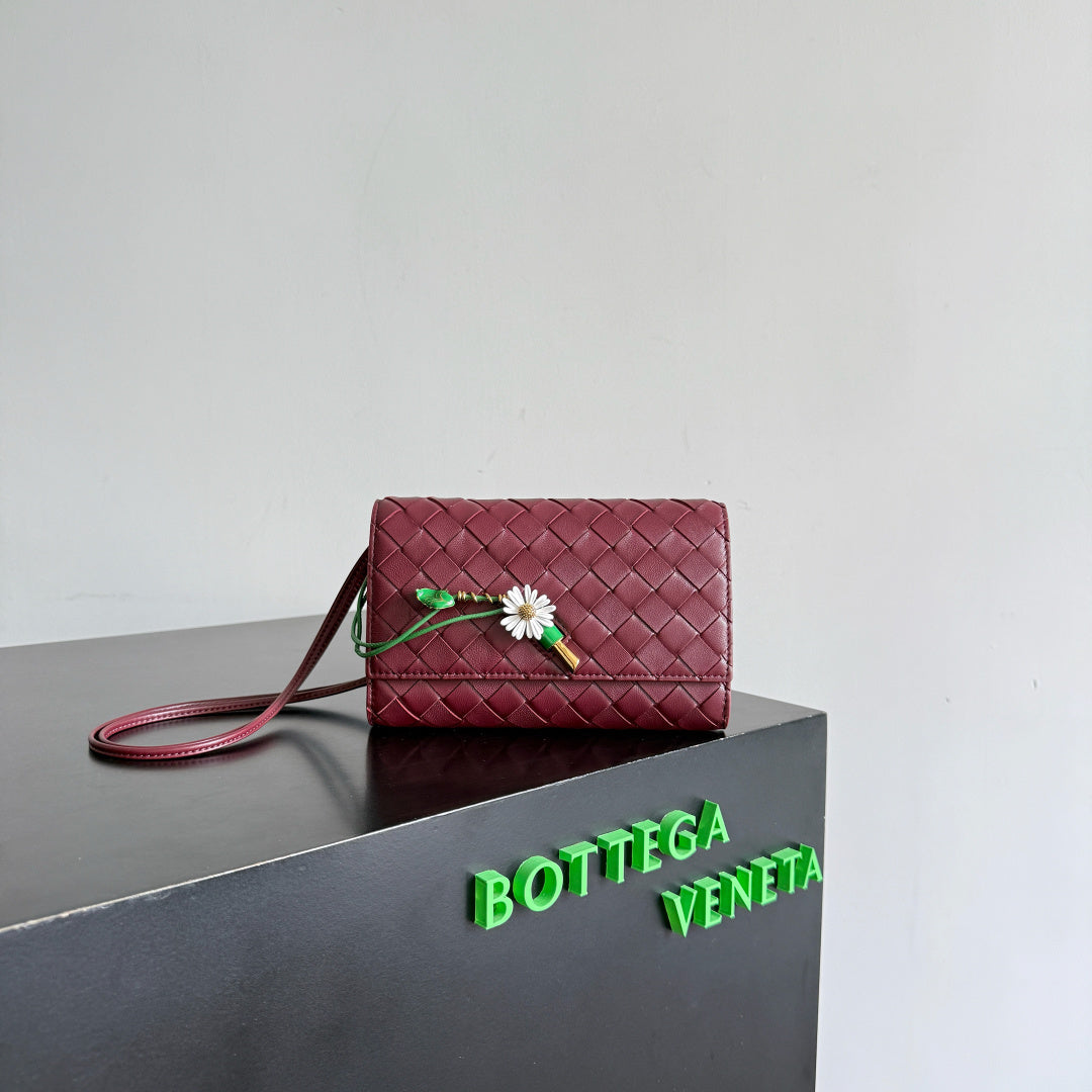Bottega Veneta Little Daisy Andiamo Crossbody Bag in Barrow Red