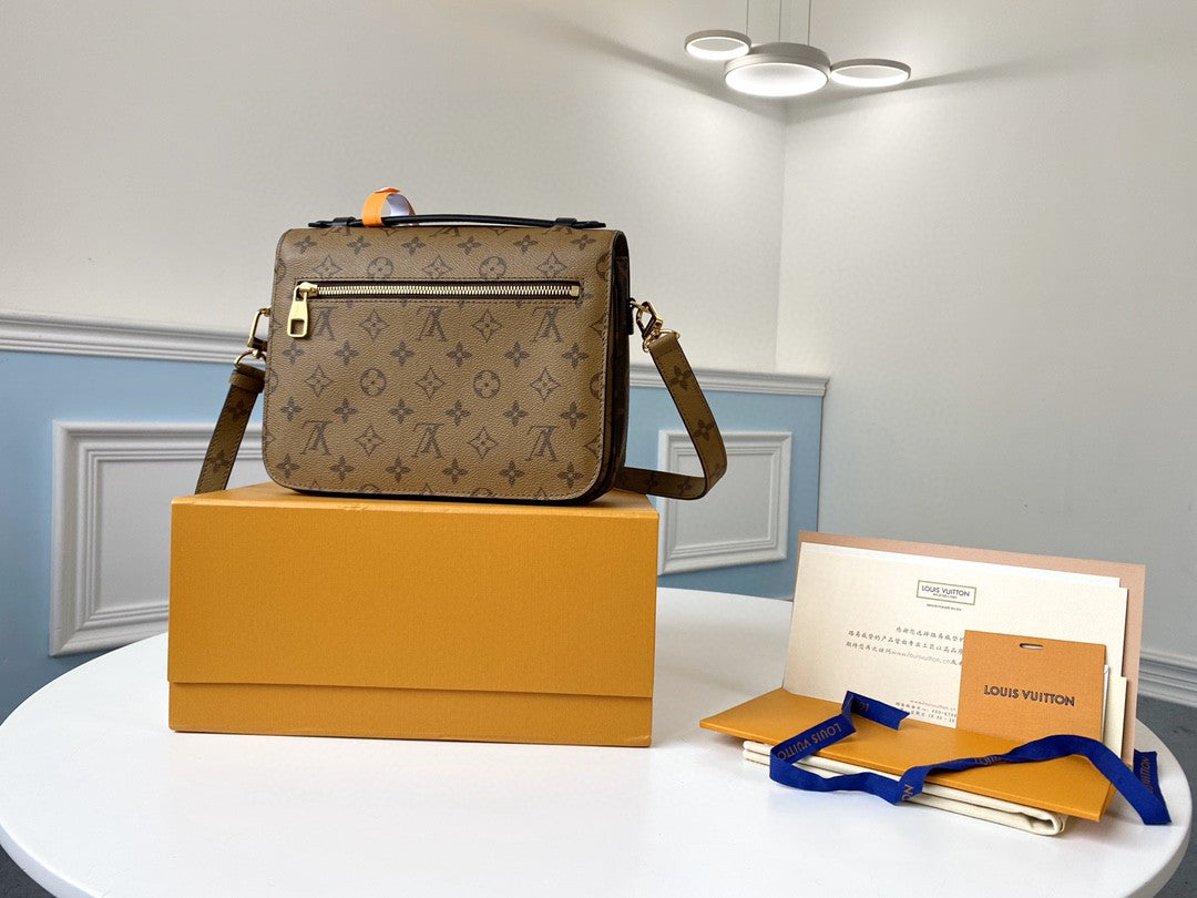 Exclusive Duty-Free M41465 Huanghua Luxury Handbag