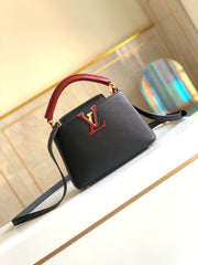 Louis Vuitton M94048 Black Lizard Leather Bag - Compact Elegance