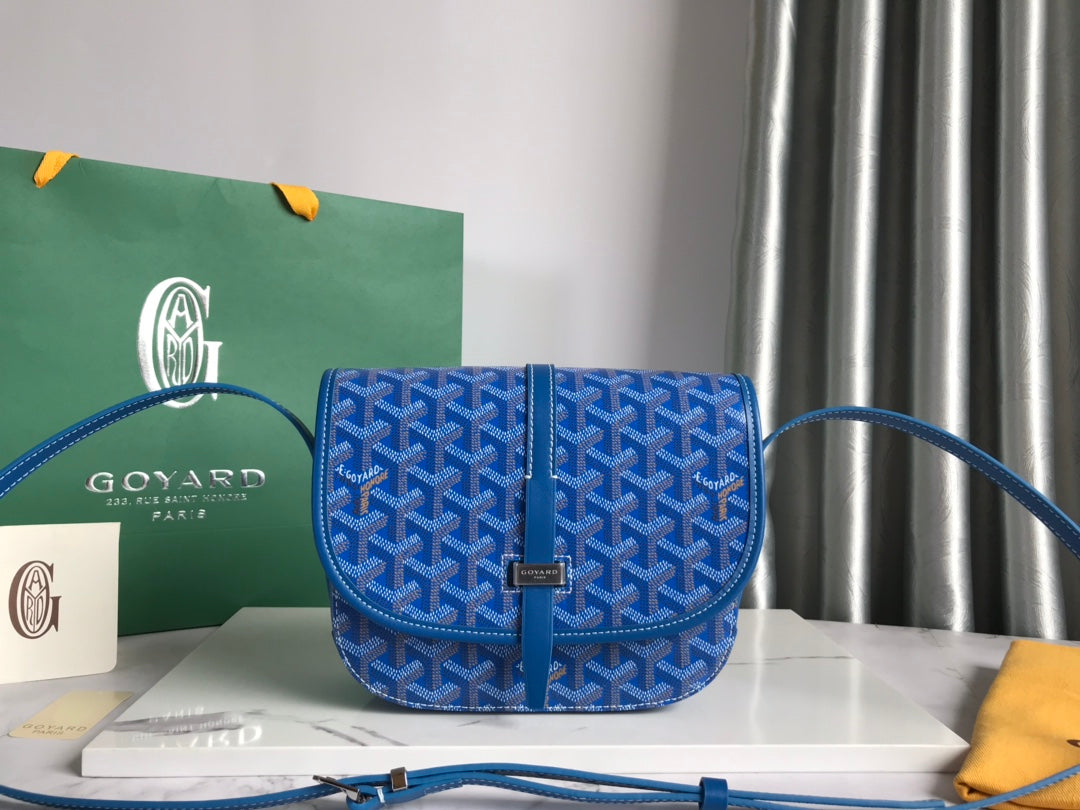Goyard BelvÃ©dÃ¨re Second Generation Bag - Small, Classic Design