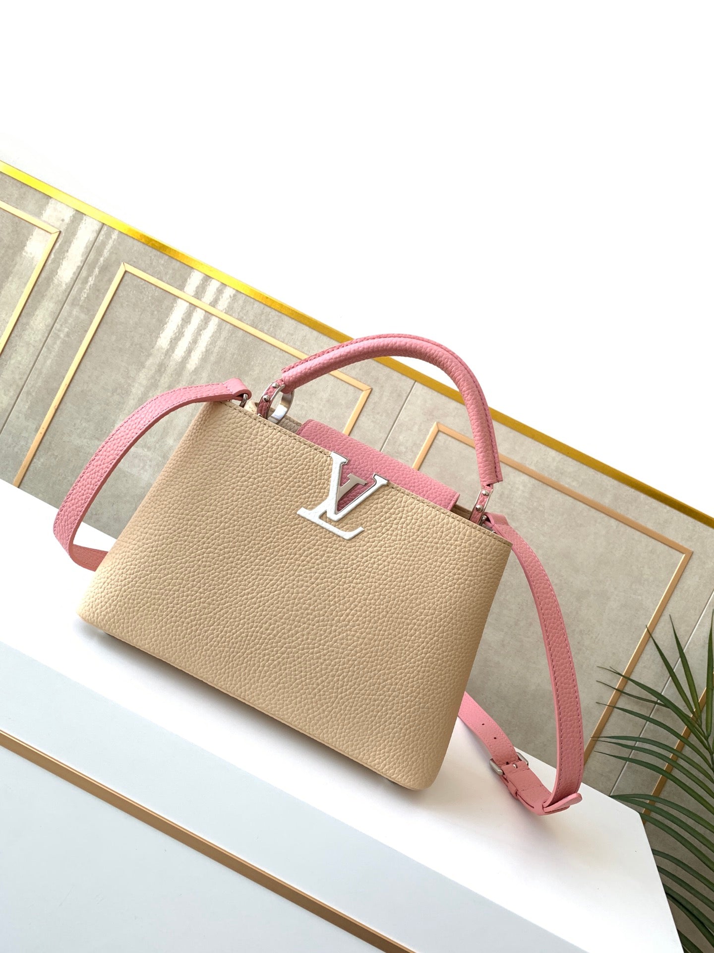 LV 53963 Milk White Powder Handbag - Size 27Ã—18Ã—9 cm