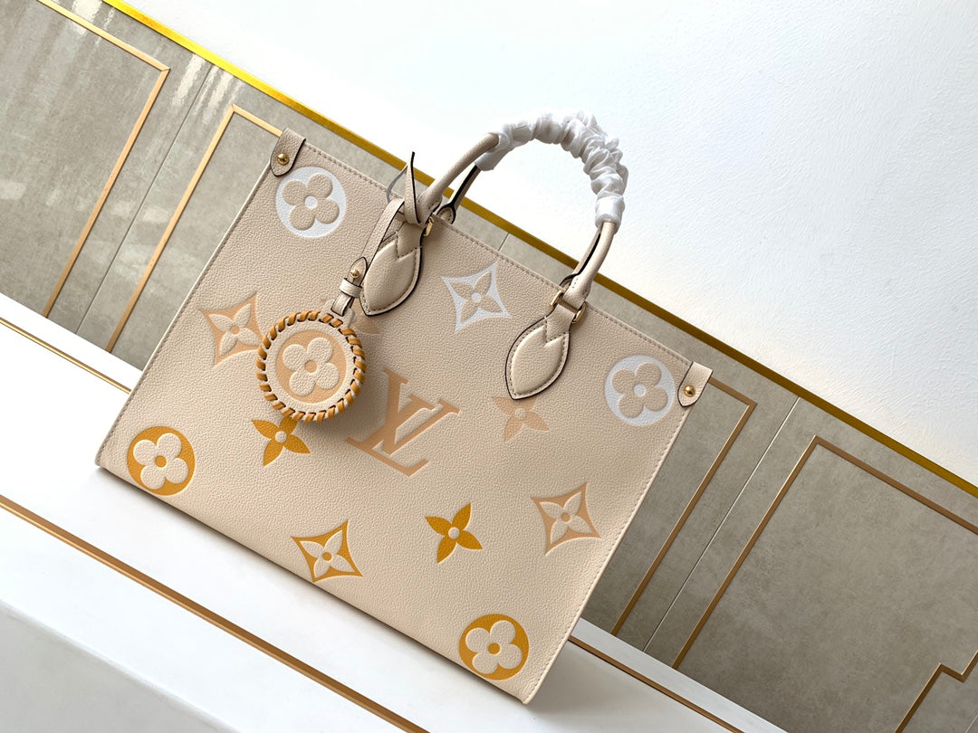 Duty-Free White Travel Bag - Size 34cm x 26cm x 13cm