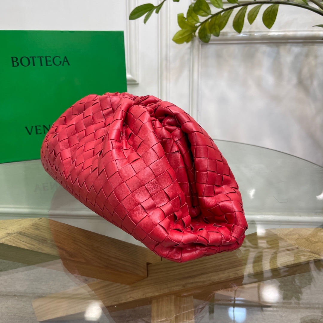 Elegant Woven Cloud Clutch Bag - Big Grid Design