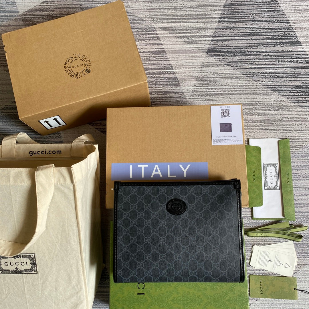 Gucci GG Supreme Black Clutch Bag with Interlocking G Logo