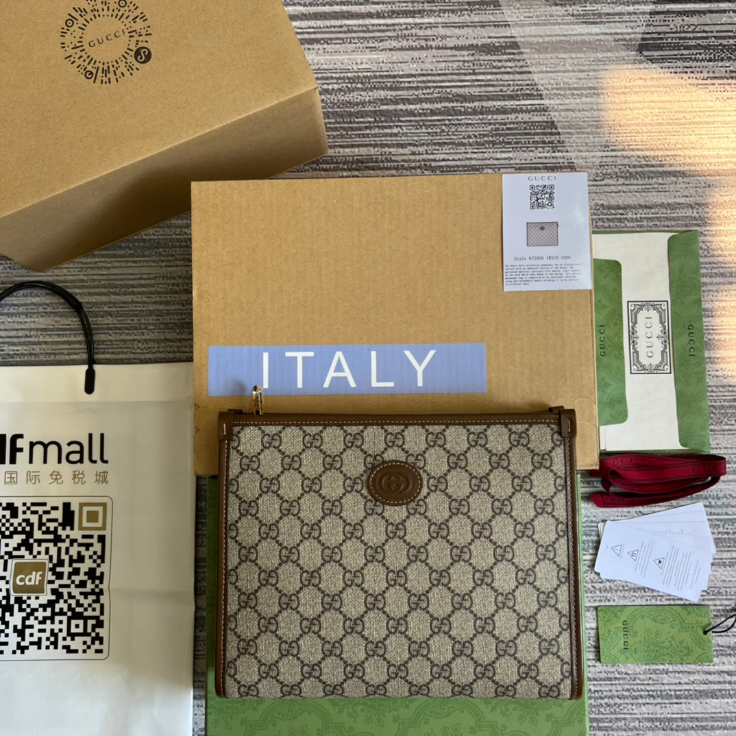 Gucci GG Supreme Brown Clutch Bag