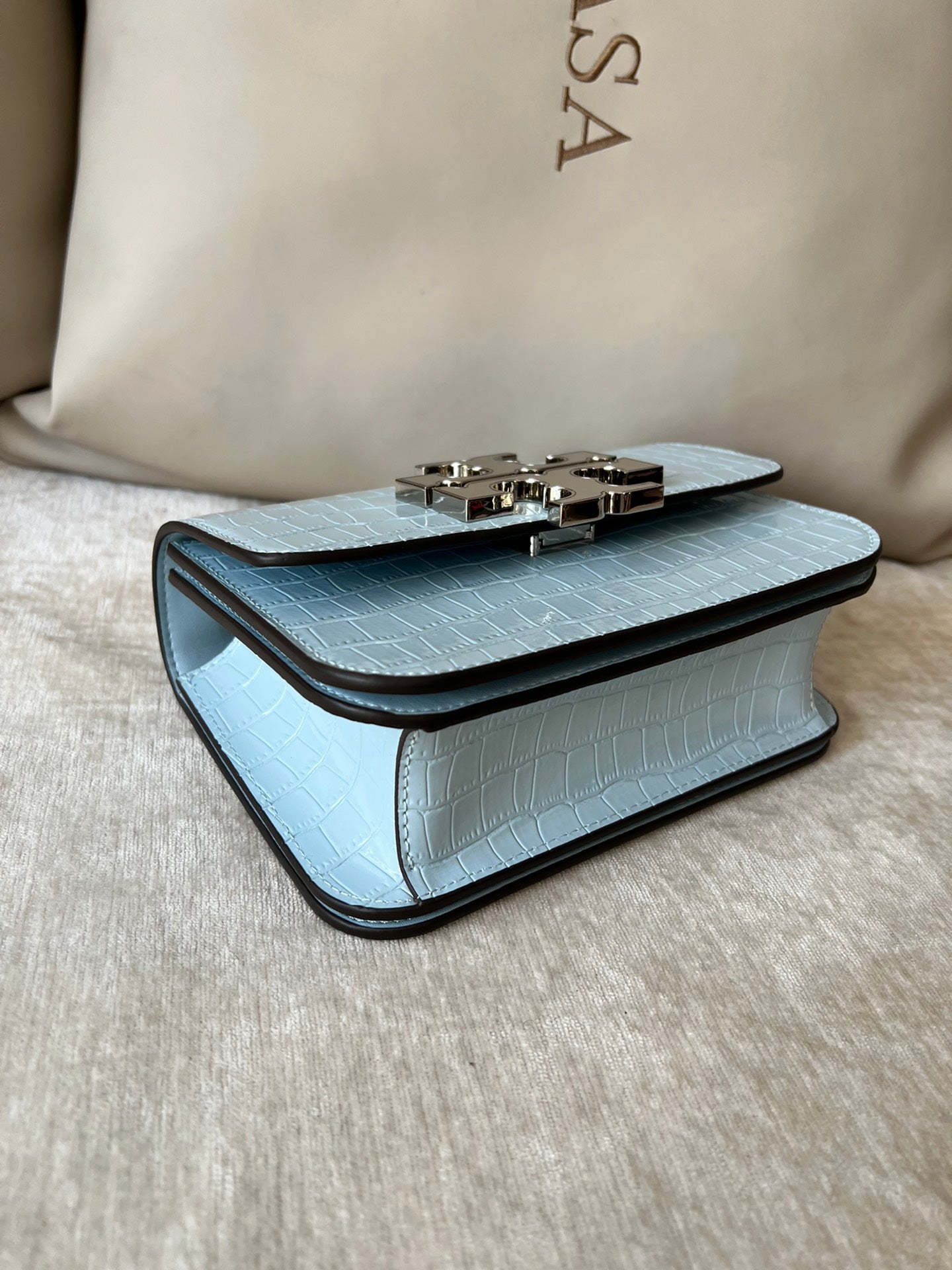 TORY BURCH Eleanor Embossed Small Convertible Shoulder Bag - Ice Blue