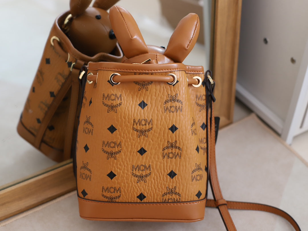 MCM Rabbit Series Visetos Stitching Bucket Bag
