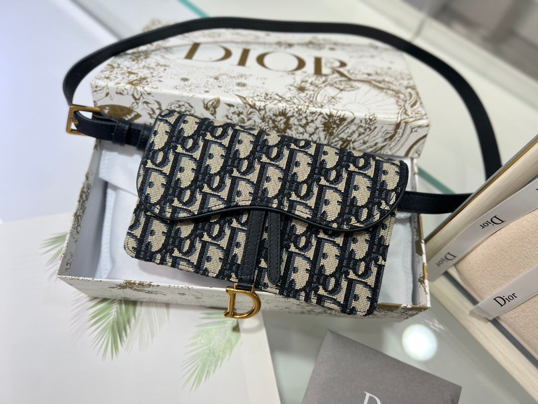 Dior Saddle Belt Bag - Genuine Leather Mini Bag for Stylish Carrying