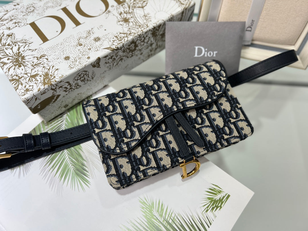Dior Saddle Belt Bag - Genuine Leather Mini Bag for Stylish Carrying