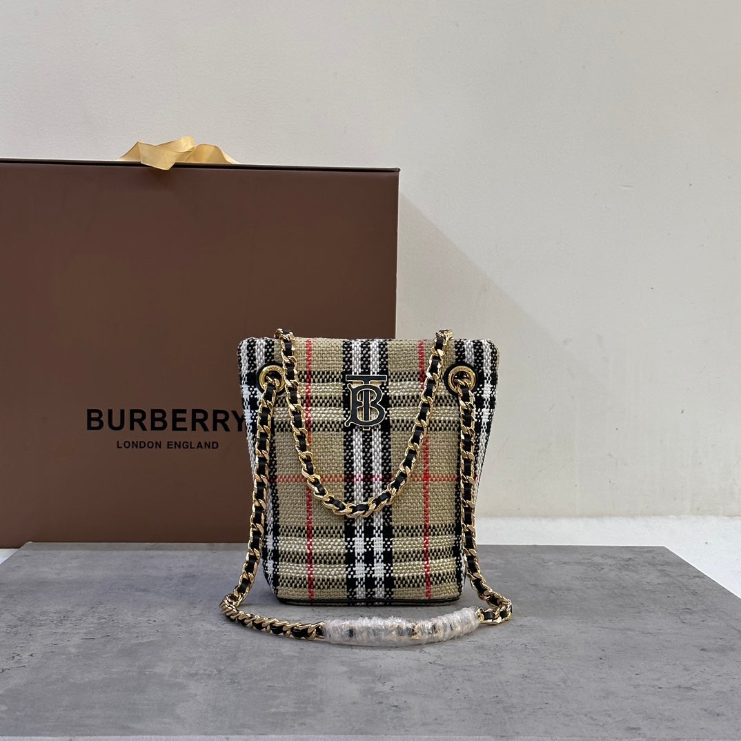 Lola Mini Bucket Bag - Chic Quilted Tweed Fashion