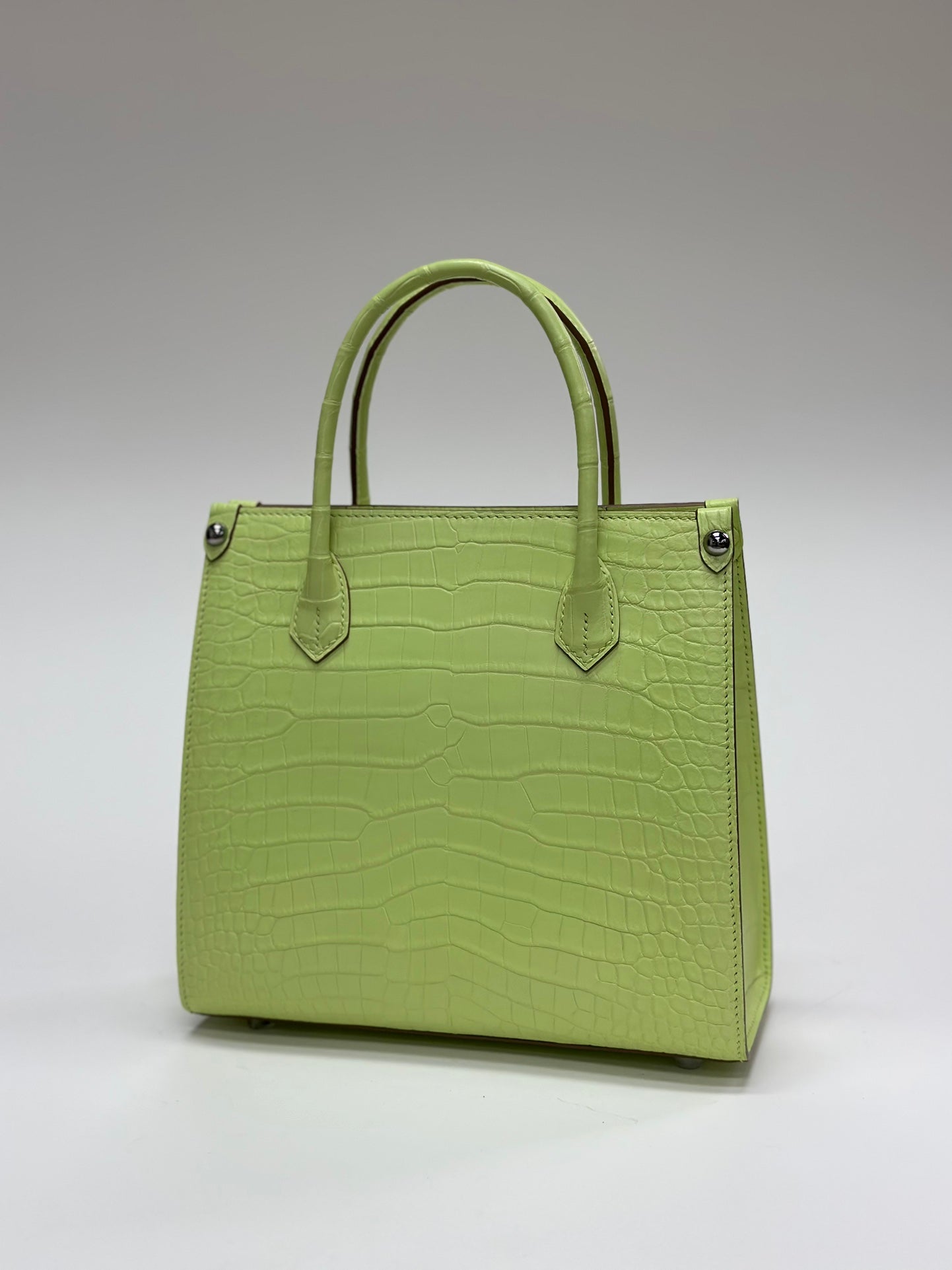 Large Capacity Women's Handbag in Bud Green - Stylish & Practical