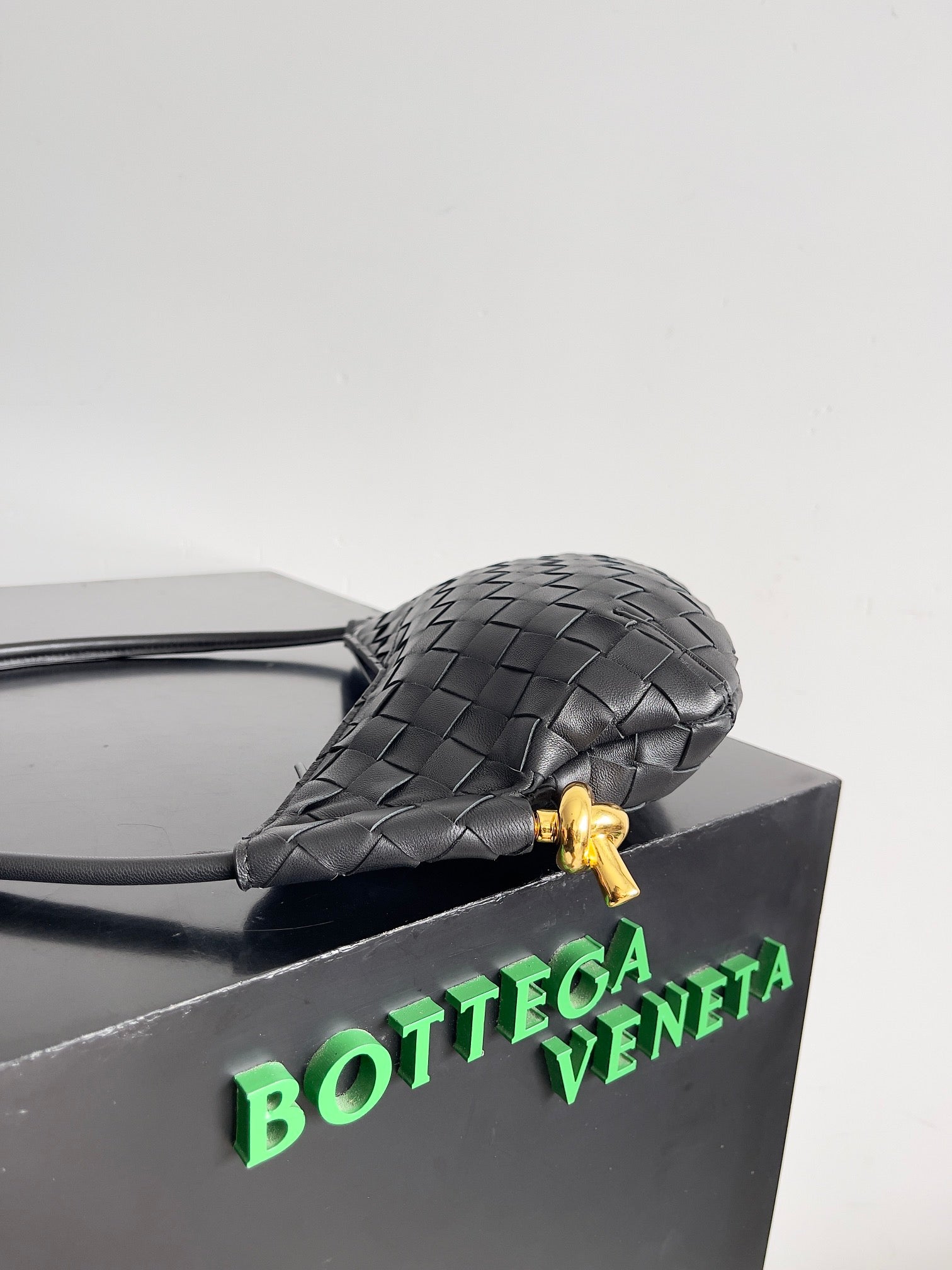 BVMini Solstice Mini Underarm Bag â€“ Elegant Summer Accessory