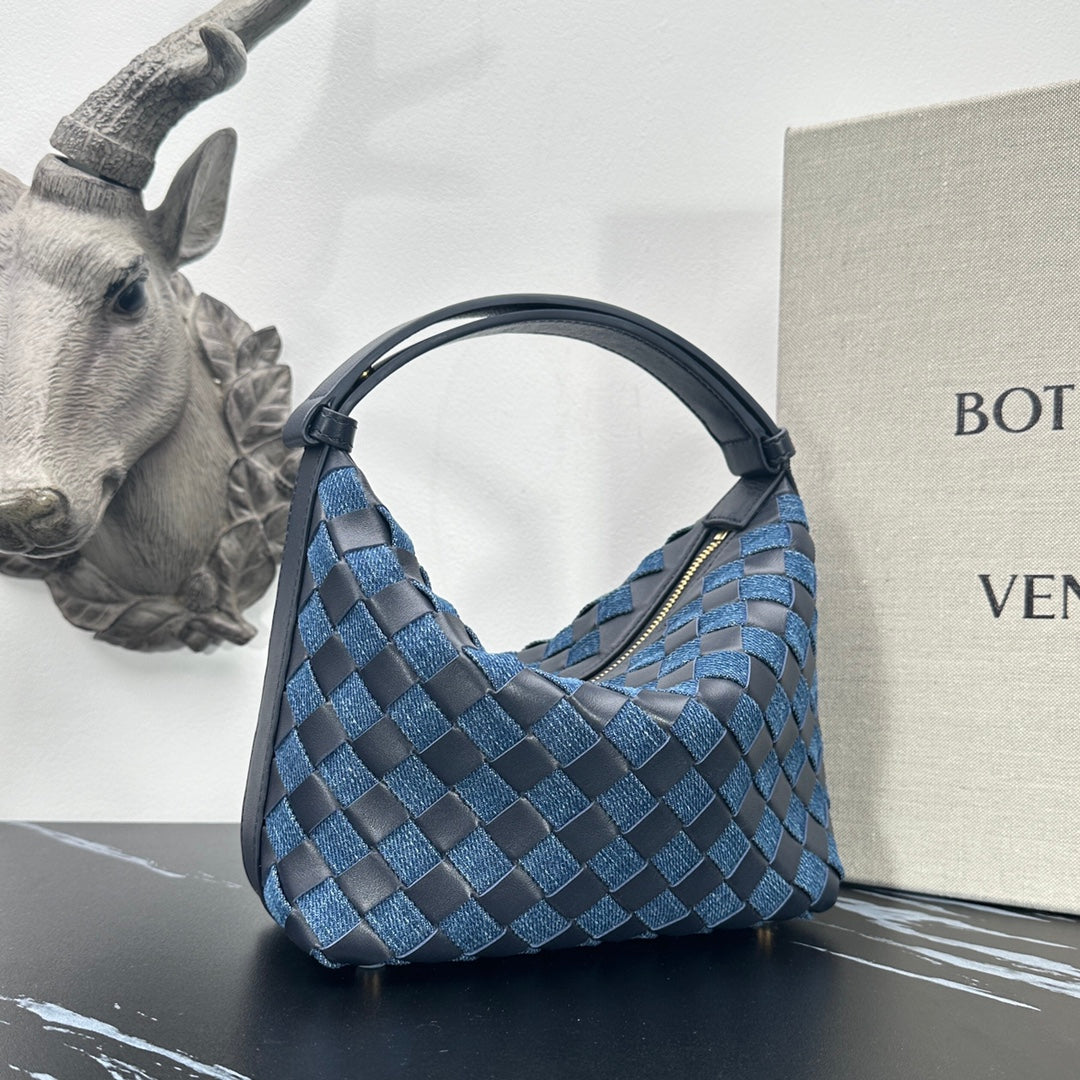 BV Wallace Woven Bento Lunch Box Bag