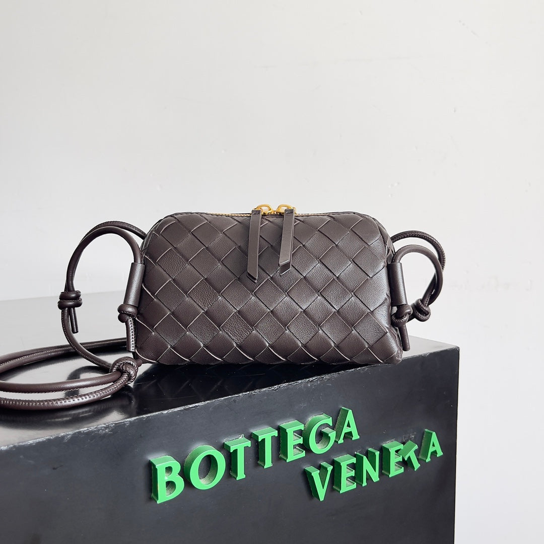 Mini Concert Pouch - Stylish and Versatile Crossbody Bag