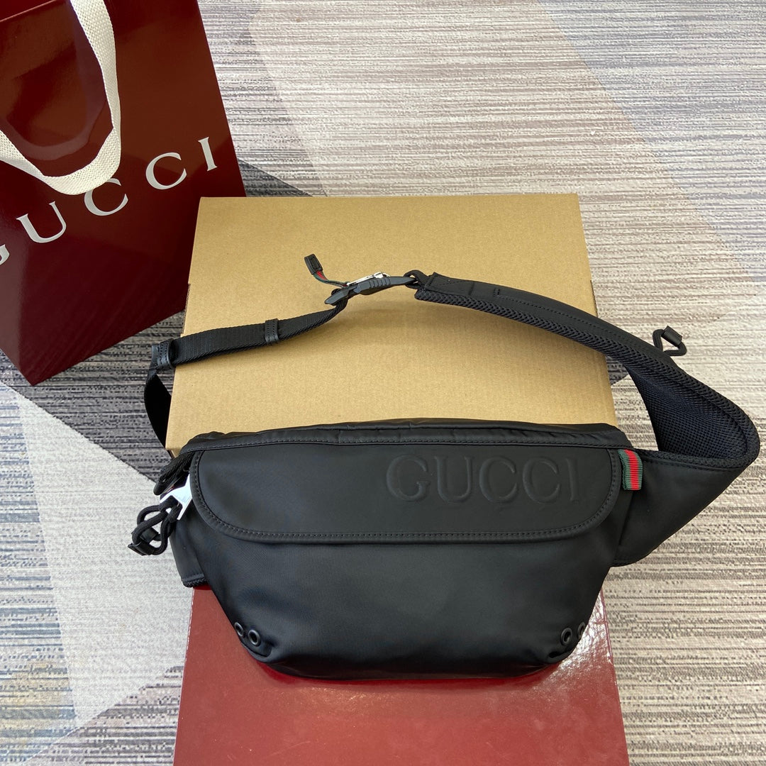 Gucci Small GG Waist Bag - Classic Men's Sports Style
