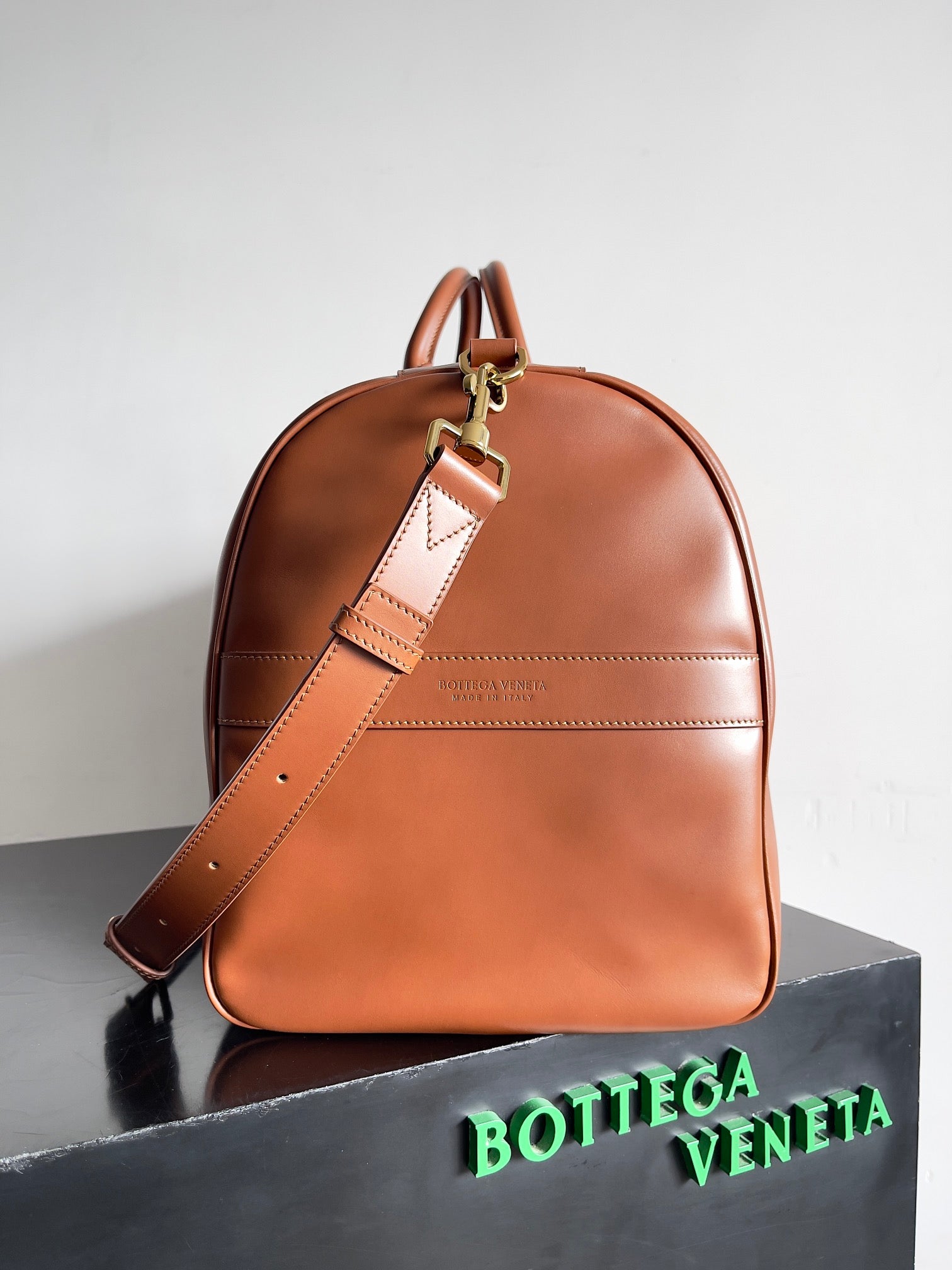 Bottega Veneta Retro Glossy Leather Travel Bag