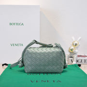 Bottega Veneta 2024 Loop Bag - Versatile and Stylish Handheld/Crossbody Bag