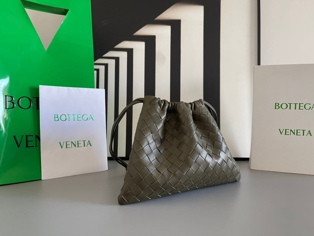 Stylish Drawstring Dustbag - Casual Chic Accessory