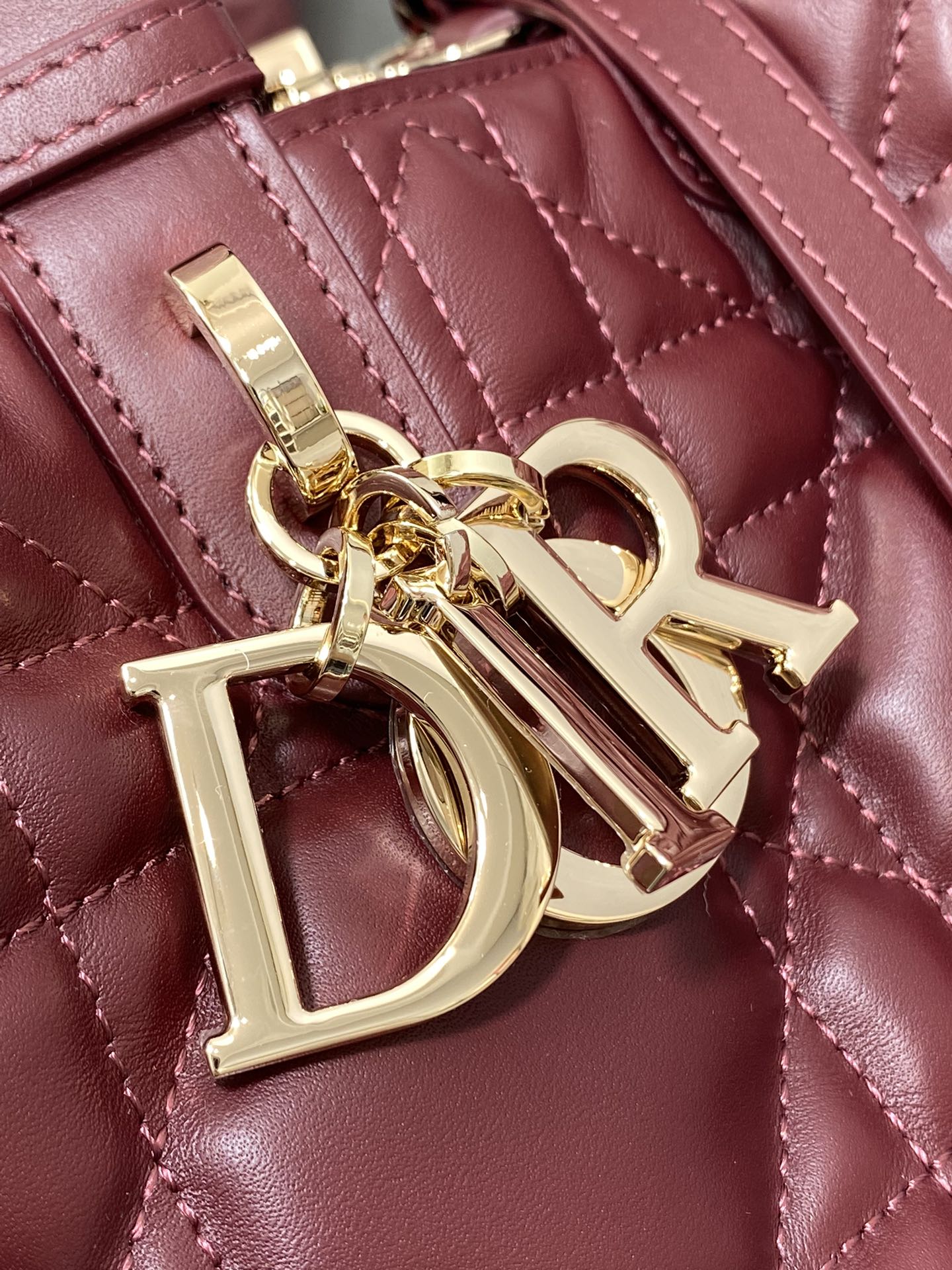** Dior Toujours Medium Maroon Calfskin Handbag - Luxury Autumn/Winter Edition

**