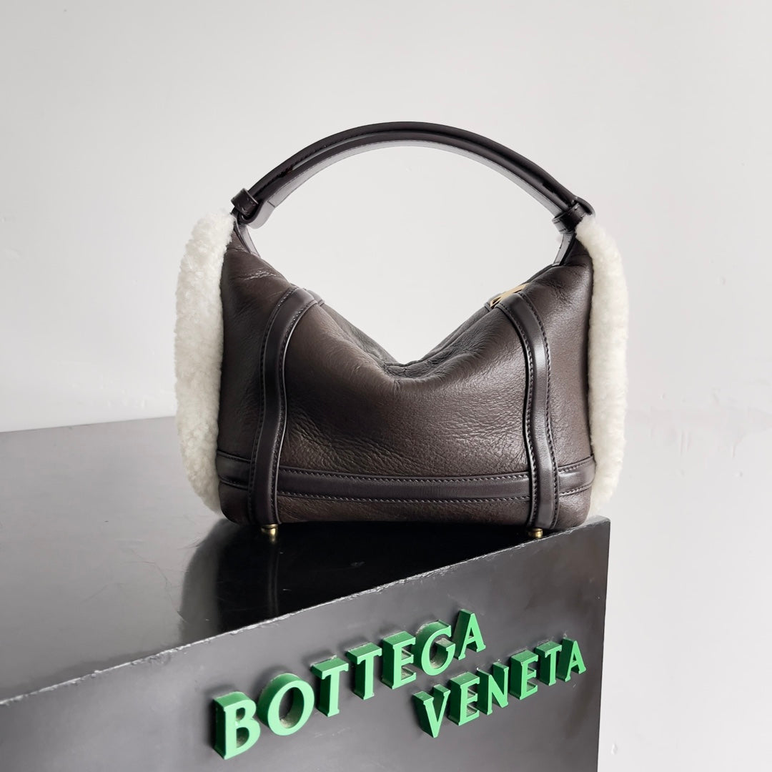 Bottega Veneta 2024 Women's Mini Wallace Handbag - Winter Chic