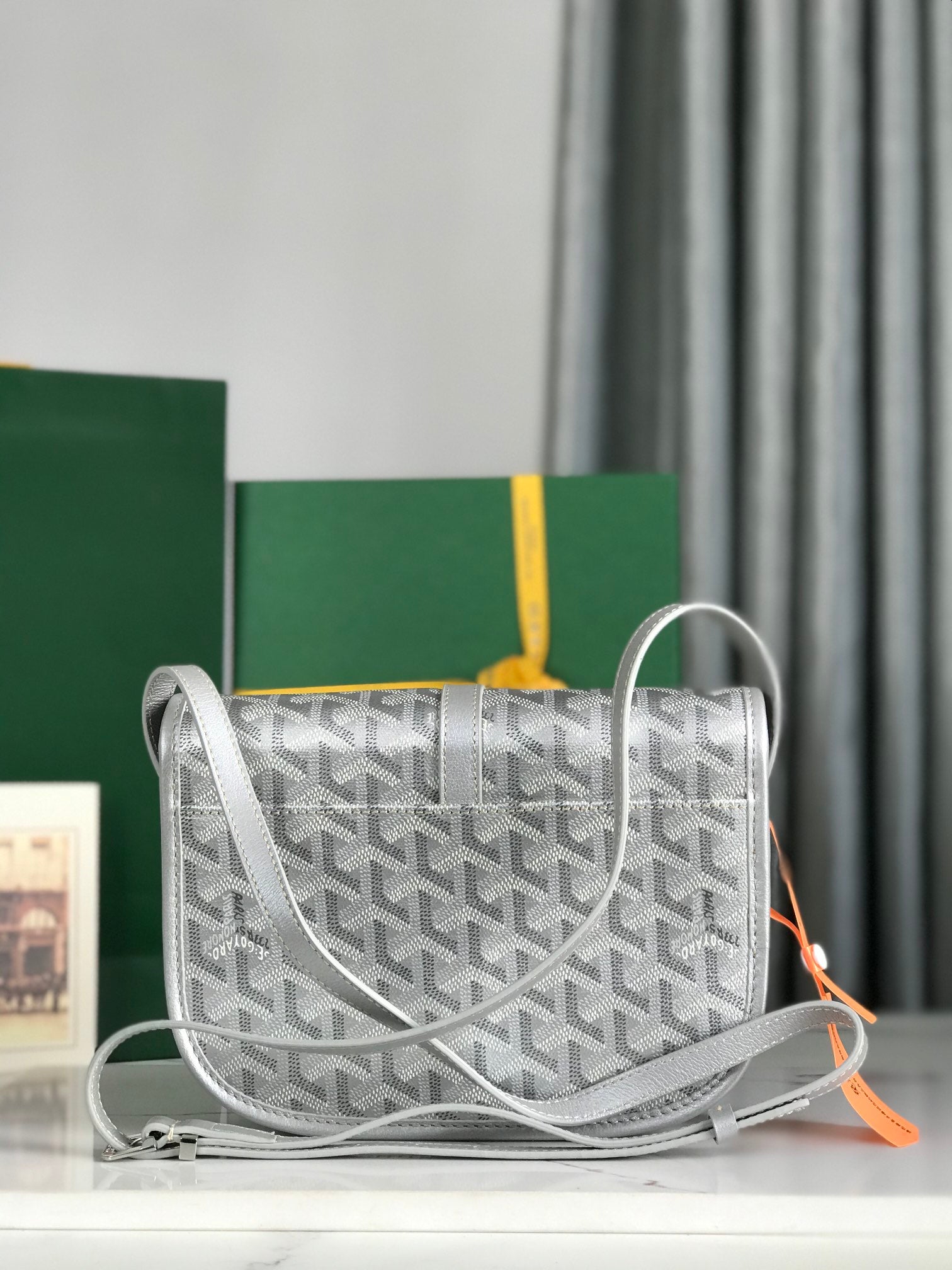 Goyard BelvÃ©dÃ¨re II Silver Space Bag â€“ Elegant & Practical Crossbody