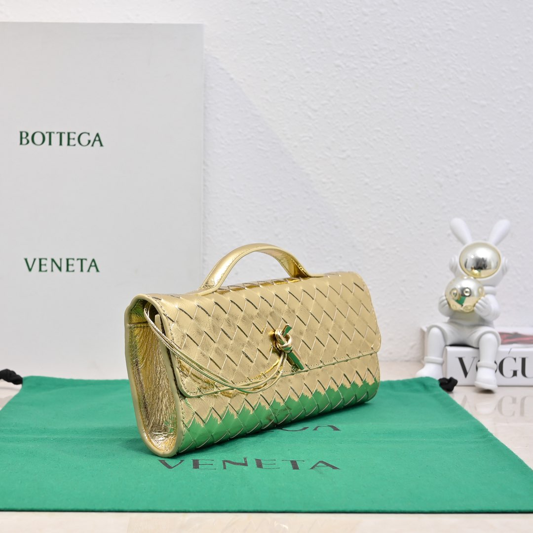 BV Andiamo Luxury Evening Handbag - Stylish and Spacious