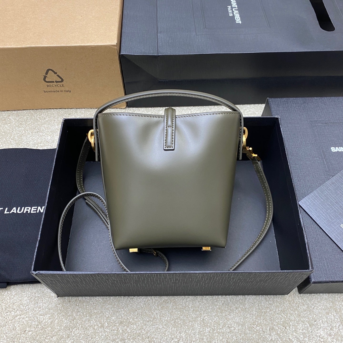 LE 37 Mini Glossy Leather Handbag - Musk Green & Antique Gold