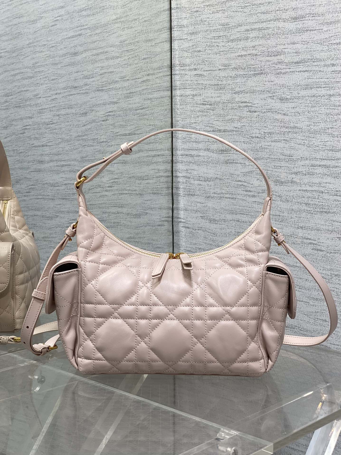 Dior D-Dream Calfskin Bag - Stylish & Versatile Handheld/Cross-body Design