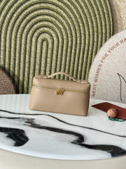 L19 Milk Tea Color Handbag with Gold Buckle - Stylish Crossbody Bag