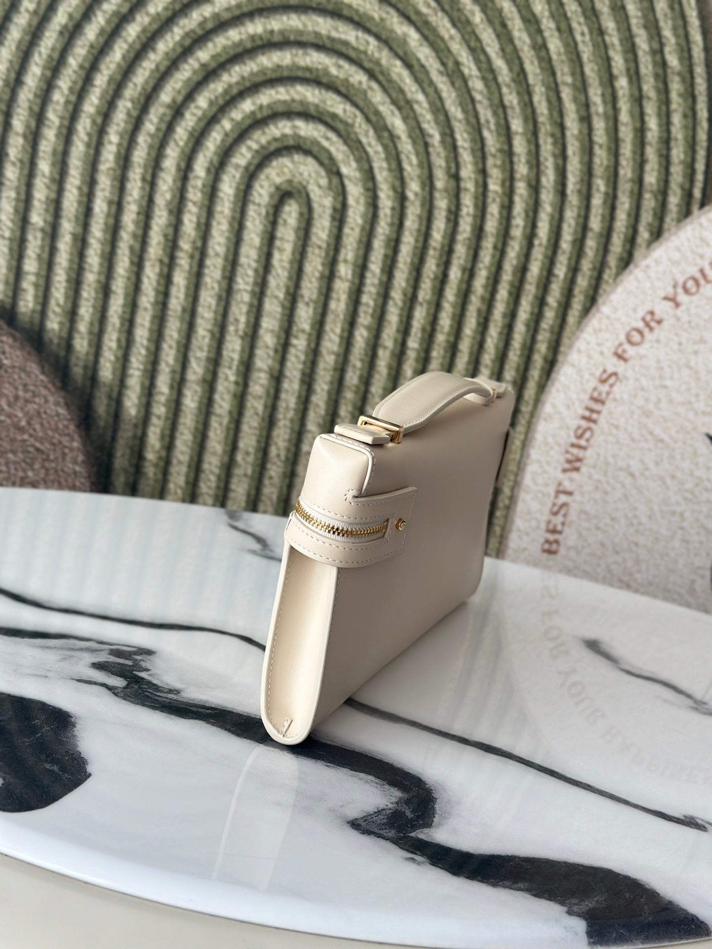 Luxury L29 Calfskin Clutch Bag - Milk White