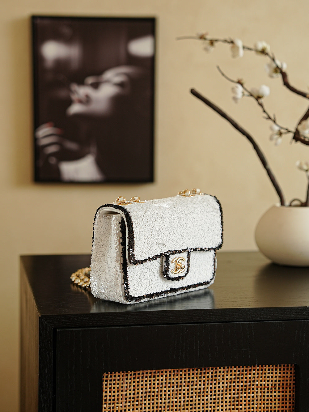 Chane25ss Sequin Crossbody Bag - Black and White Rhombus Design